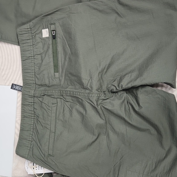 Vuori Ripstop Pants - Picture 8 of 13